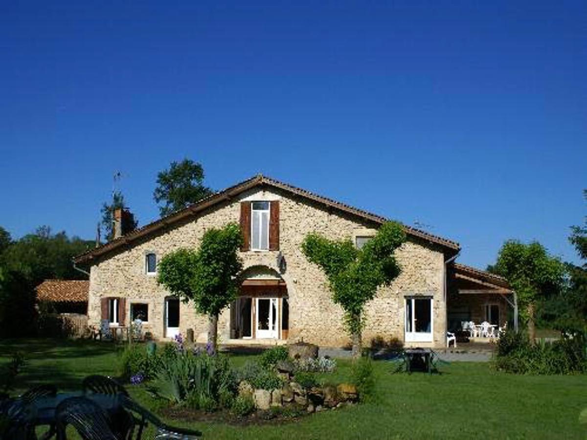 Appartement Spacieux A Blaignac Avec Piscine Partagee Exterior foto