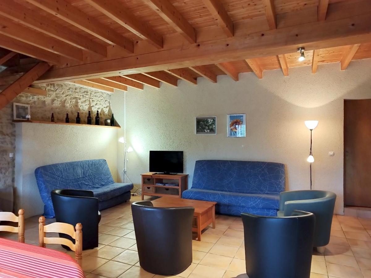 Appartement Spacieux A Blaignac Avec Piscine Partagee Exterior foto